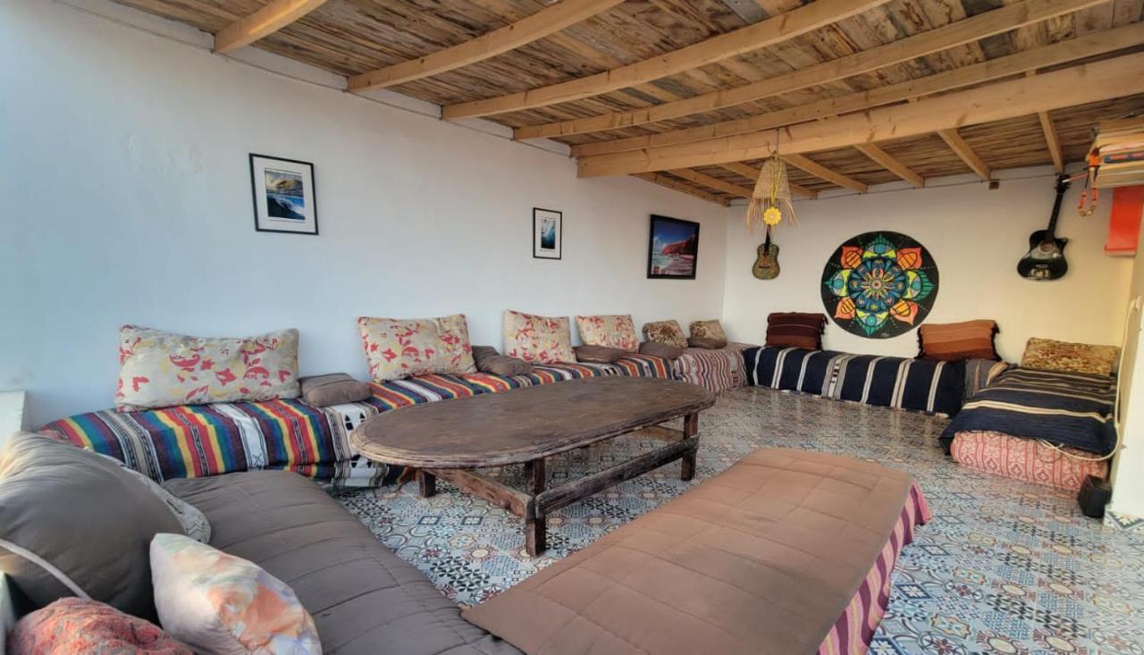 El Faro Surfstay Hostal *